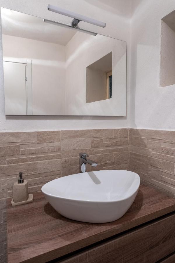 Casa Rocca Apartment Bosa Exterior photo